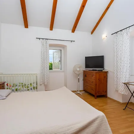 1 Bedroom In * Gabonjin