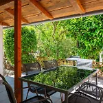 Сasa de vacaciones Beautiful In With Wifi
